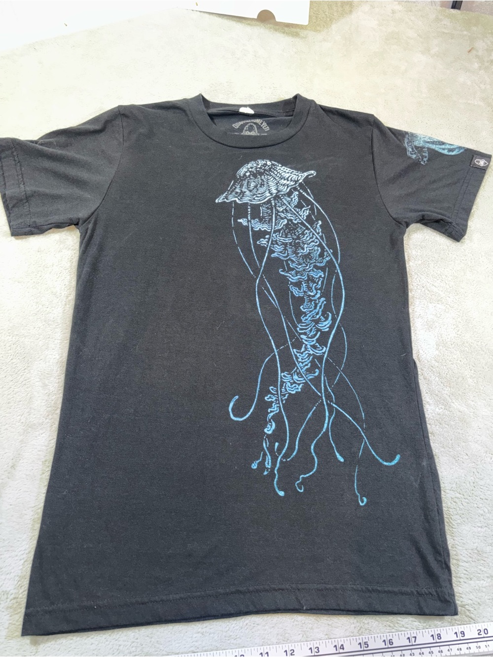 The Quarrelsome Yeti Black Jellyfish Graphic T-Shirt Size Small - Made in Canada